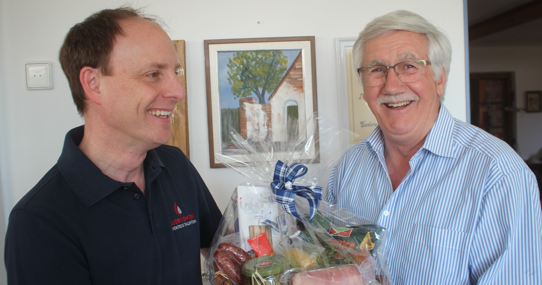 Herzlichen Glückwunsch zum 70. Geburtstag an Ehrenkreisbrandrat Hans Gnadl.