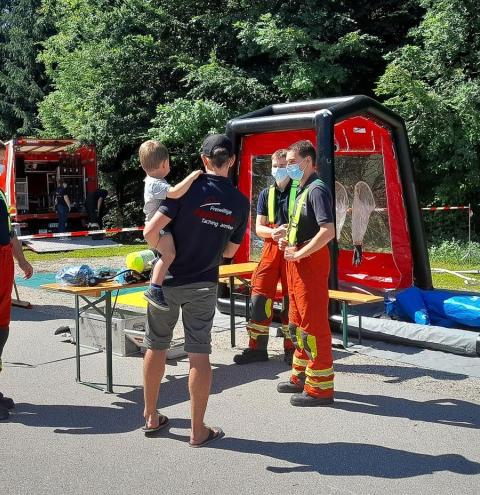 Viele Besucher bei #WirFahrenRot der Feuerwehren am Seeteufel